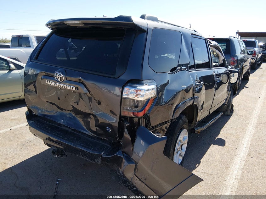 2019 Toyota 4runner VIN JTEZU5JR3K5205593 IAAI salvage auction — ROLLOVER, Salvage (Texas), sold $3,950 on 2026-07-15 (photo 4)