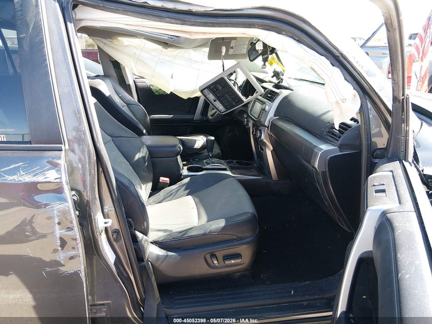 2019 Toyota 4runner VIN JTEZU5JR3K5205593 IAAI salvage auction — ROLLOVER, Salvage (Texas), sold $3,950 on 2026-07-15 (photo 5)