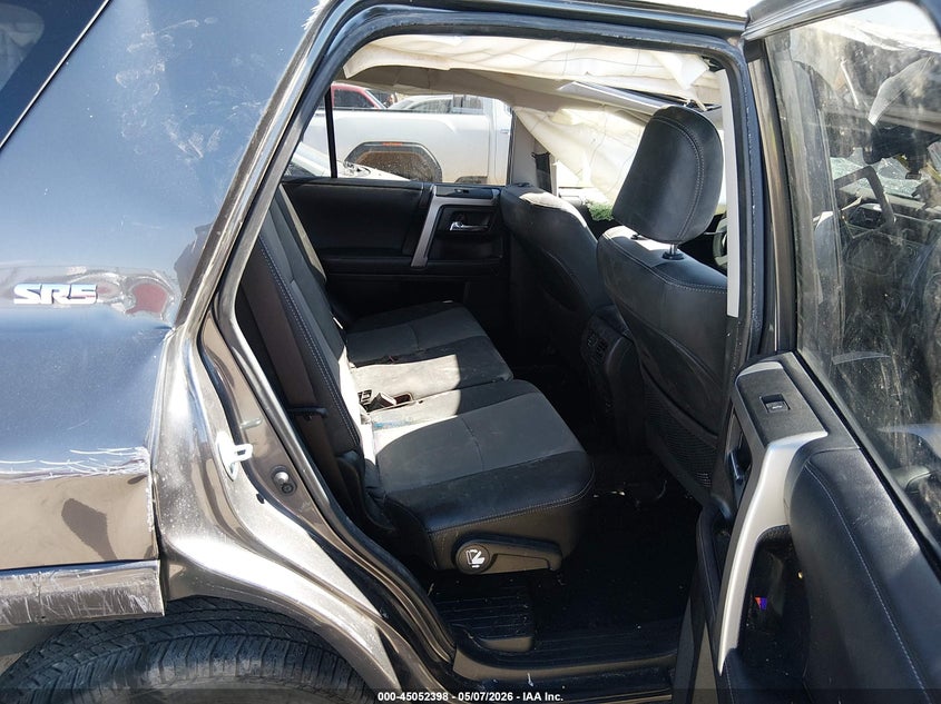 2019 Toyota 4runner VIN JTEZU5JR3K5205593 IAAI salvage auction — ROLLOVER, Salvage (Texas), sold $3,950 on 2026-07-15 (photo 8)