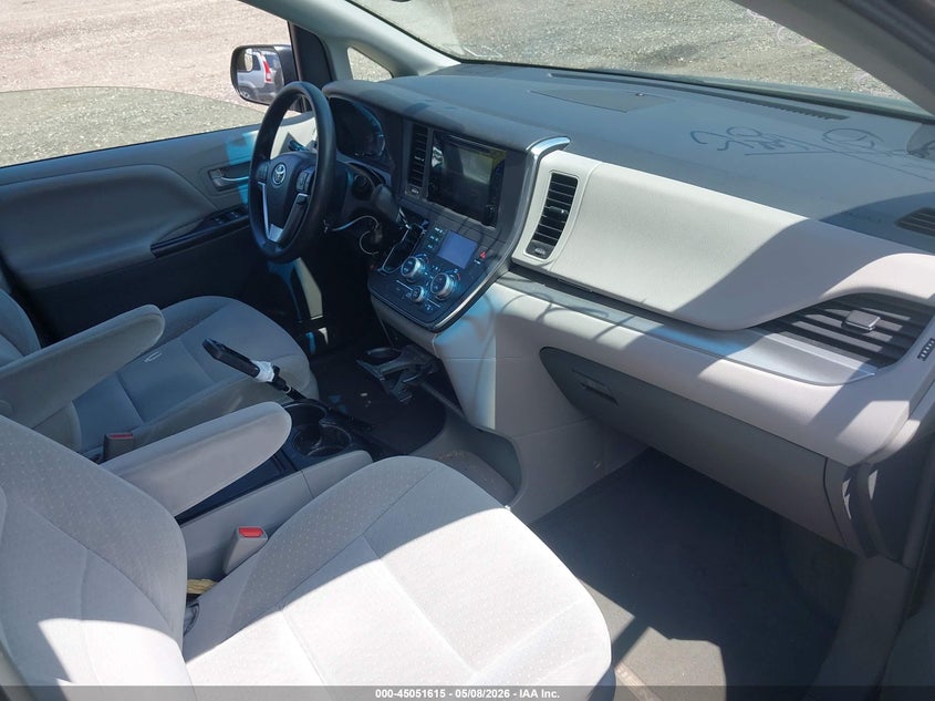 2015 Toyota Sienna VIN 5TDKK3DC3FS543132 IAAI salvage auction — FRONT & REAR, Mv-907A (New York), sold $2,050 on 2026-07-14 (photo 5)