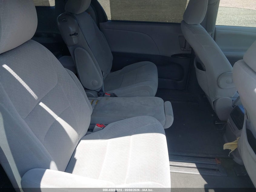 2015 Toyota Sienna VIN 5TDKK3DC3FS543132 IAAI salvage auction — FRONT & REAR, Mv-907A (New York), sold $2,050 on 2026-07-14 (photo 8)