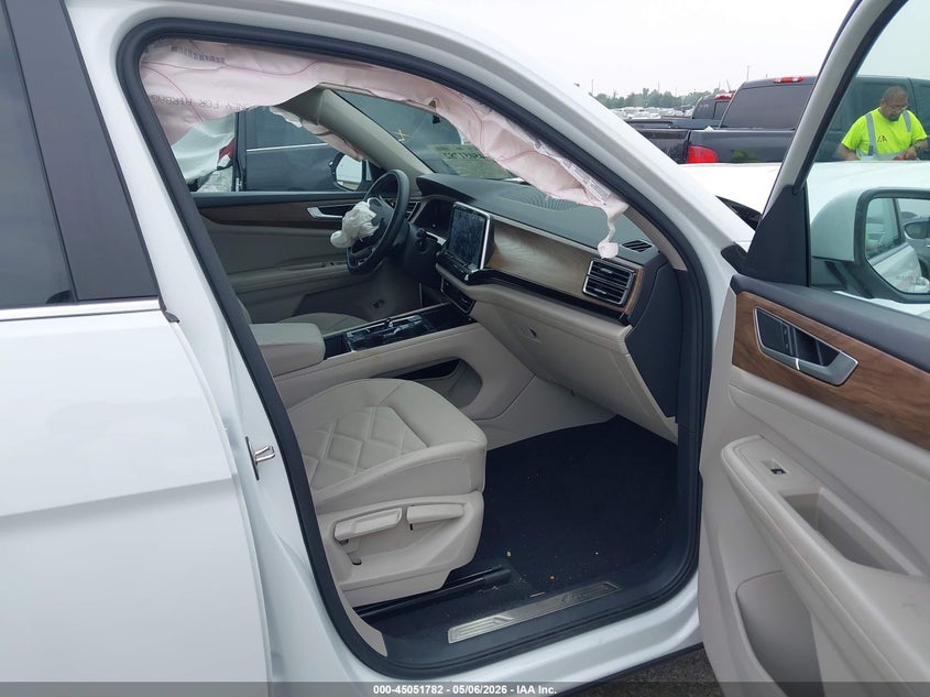 2024 Volkswagen Atlas VIN 1V2JR2CA1RC614351 IAAI salvage auction — FRONT END, Original (Texas), sold $7,150 on 2026-07-29 (photo 5)