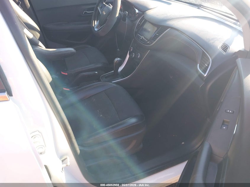 2017 Chevrolet Trax VIN KL7CJLSBXHB114966 IAAI salvage auction — RIGHT FRONT, Salvage Title, sold $325 on 2026-07-27 (photo 5)