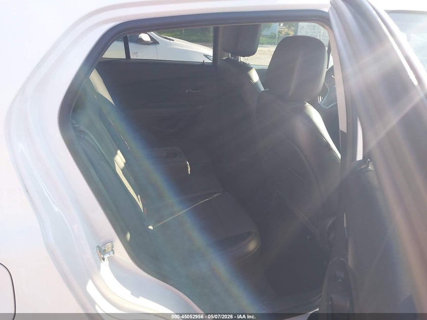 2017 Chevrolet Trax VIN KL7CJLSBXHB114966 IAAI salvage auction — RIGHT FRONT, Salvage Title, sold $325 on 2026-07-27 (photo 8)