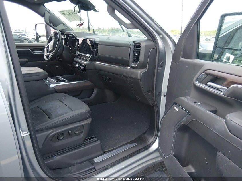 2024 Gmc SIERRA VIN 1GT49NEY5RF286716 IAAI salvage auction — WATER/FLOOD, Certificate Of Destruction (Florida), sold $14,600 on 2026-07-30 (photo 5)