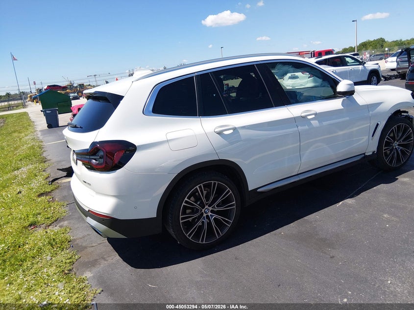 2024 BMW X3 VIN 5UX43DP00R9T98923 IAAI salvage auction — LEFT SIDE, Rebuildable (Florida), sold $13,050 on 2026-07-30 (photo 4)