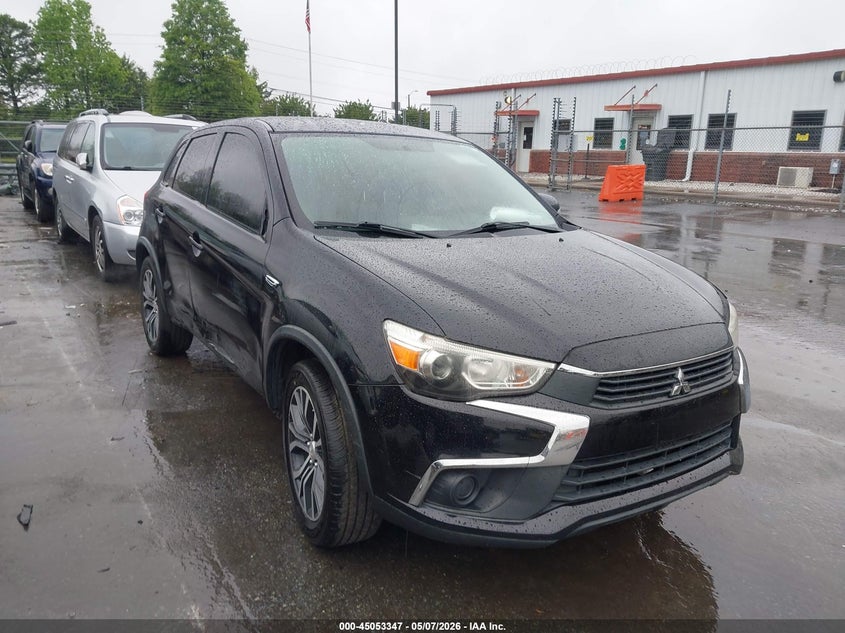 2017 Mitsubishi Outlander VIN JA4AR3AU8HZ032354 IAAI salvage auction — SIDE, Wait Title, sold $1,200 on 2026-08-31 (photo 1)