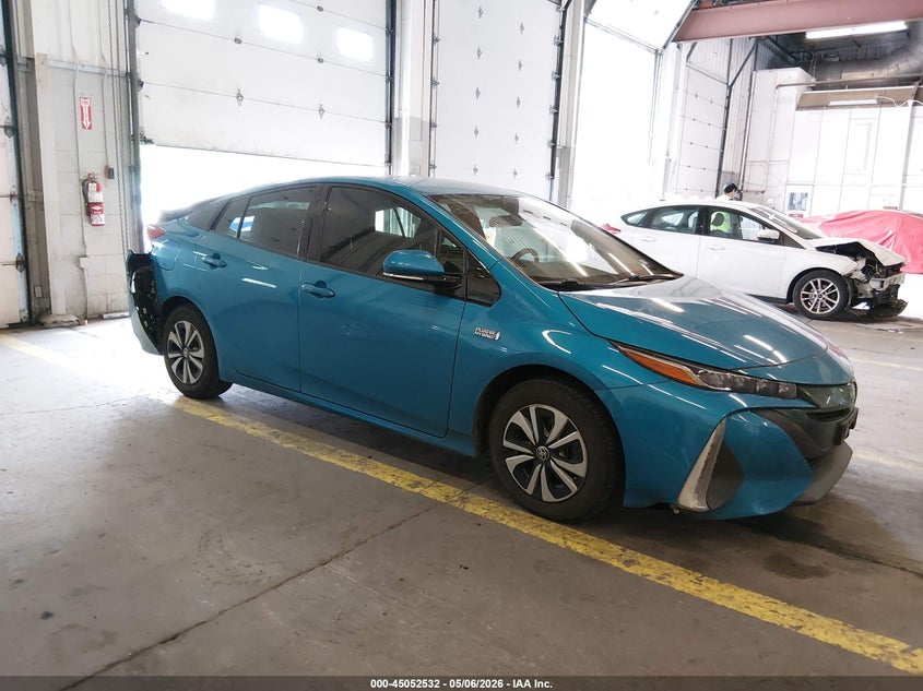 2017 Toyota Prius VIN JTDKARFP9H3026878 IAAI salvage auction — REAR END, Salvage (Oregon), sold $5,850 on 2026-07-09 (photo 1)