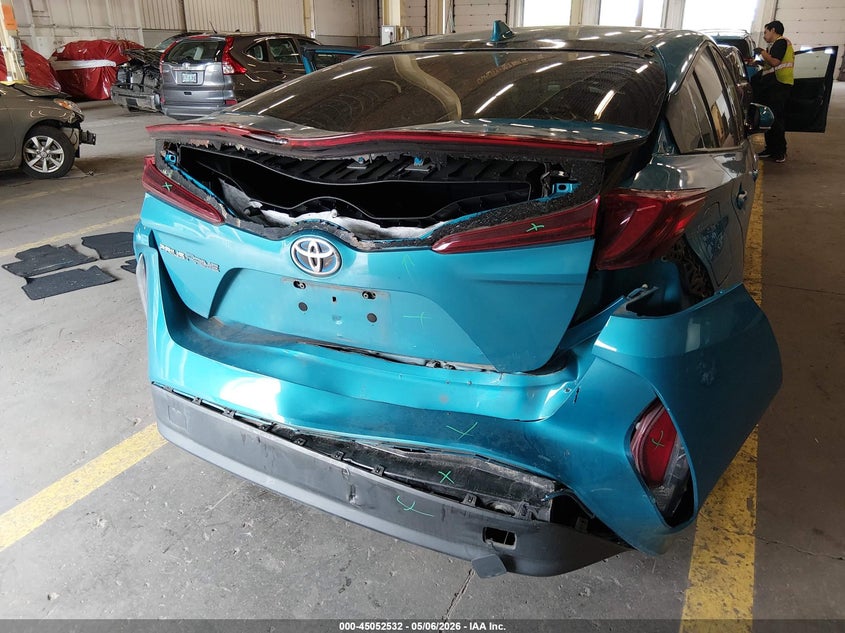 2017 Toyota Prius VIN JTDKARFP9H3026878 IAAI salvage auction — REAR END, Salvage (Oregon), sold $5,850 on 2026-07-09 (photo 6)