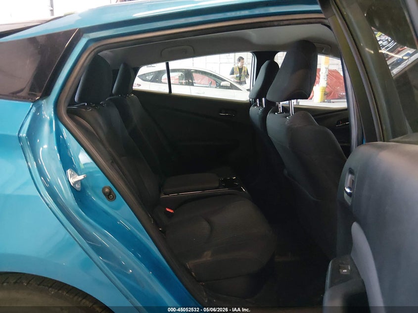 2017 Toyota Prius VIN JTDKARFP9H3026878 IAAI salvage auction — REAR END, Salvage (Oregon), sold $5,850 on 2026-07-09 (photo 8)