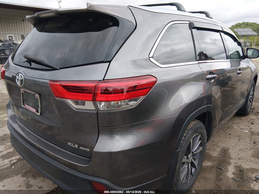 2018 Toyota Highlander VIN 5TDJZRFH9JS554308 IAAI salvage auction — HAIL, Salvage (West Virginia), sold $15,000 on 2026-07-16 (photo 4)