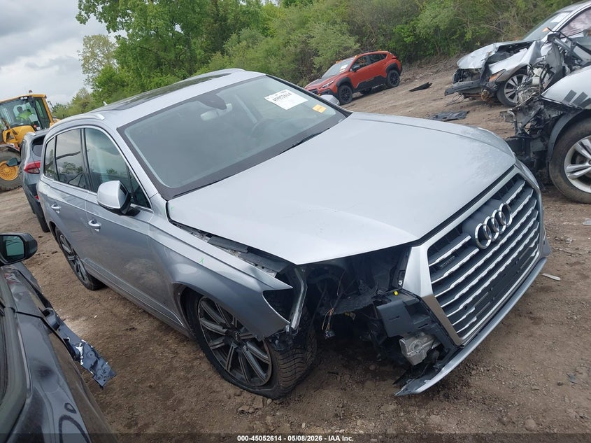 2017 Audi Q7 VIN WA1VAAF7XHD003578 IAAI salvage auction — RIGHT FRONT, Salvage (Ohio), sold $3,700 on 2026-07-14 (photo 1)