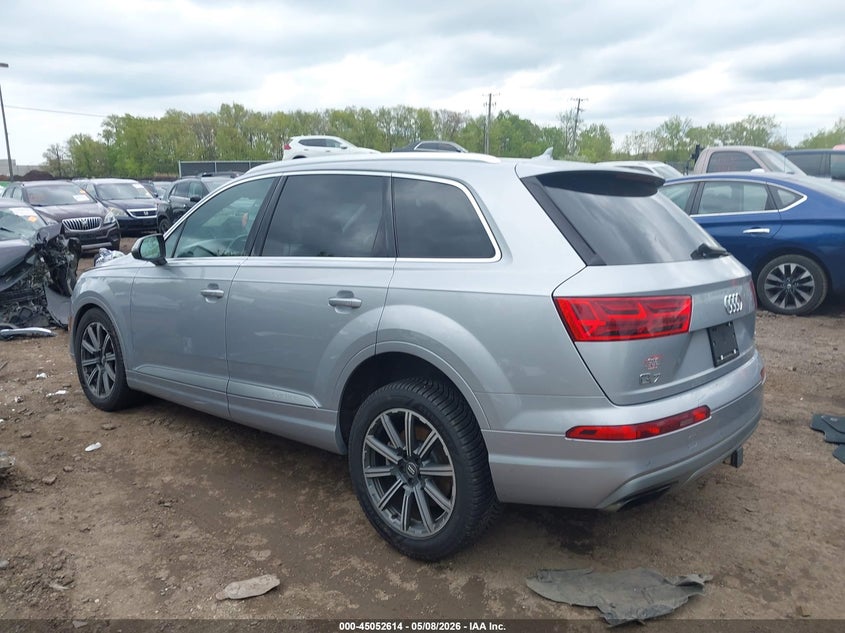 2017 Audi Q7 VIN WA1VAAF7XHD003578 IAAI salvage auction — RIGHT FRONT, Salvage (Ohio), sold $3,700 on 2026-07-14 (photo 3)