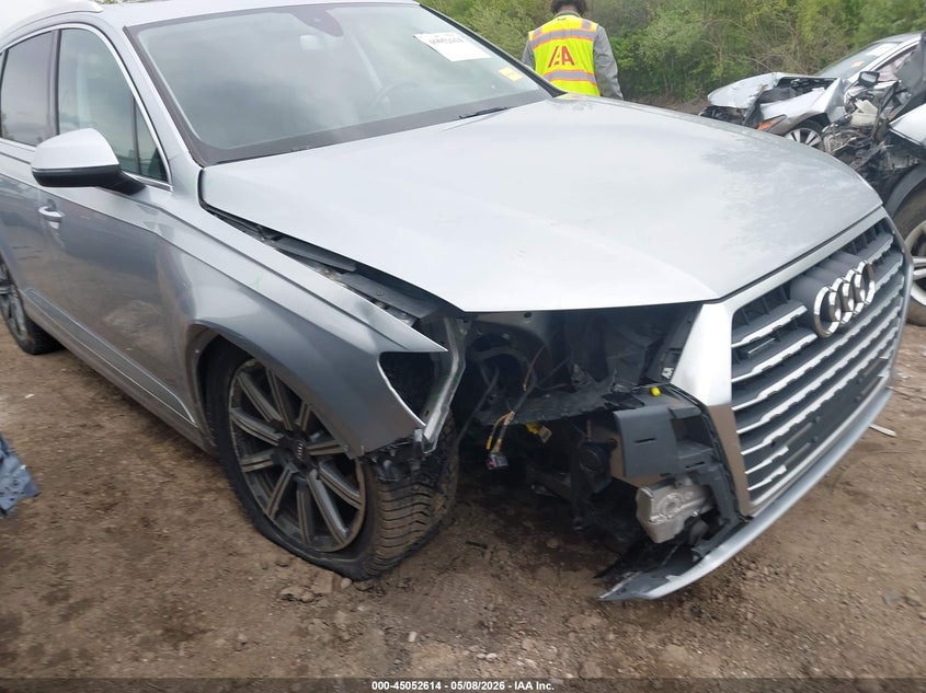 2017 Audi Q7 VIN WA1VAAF7XHD003578 IAAI salvage auction — RIGHT FRONT, Salvage (Ohio), sold $3,700 on 2026-07-14 (photo 6)