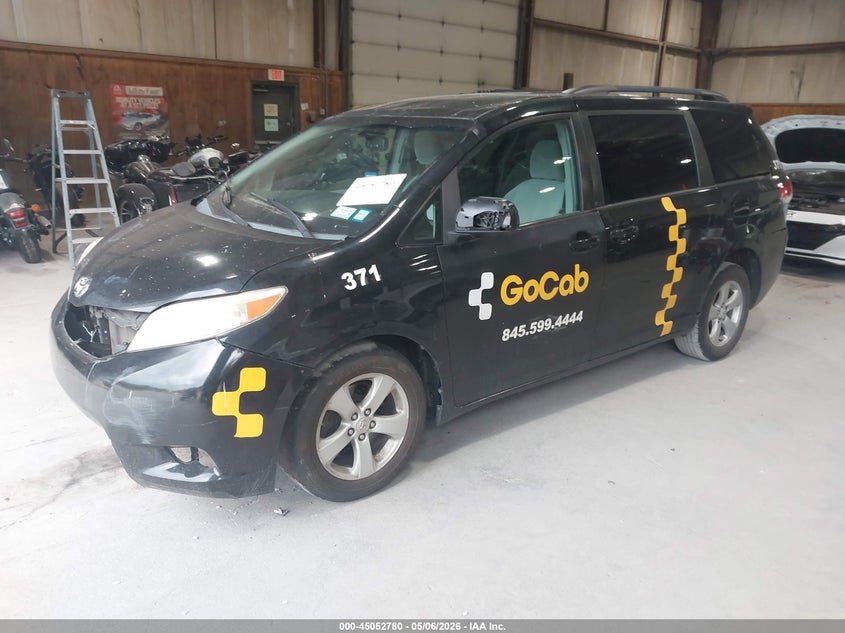 2011 Toyota Sienna VIN 5TDKK3DC2BS051055 IAAI salvage auction — NORMAL WEAR, Salvage (Texas), sold $1,375 on 2026-07-29 (photo 2)