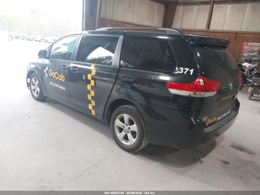 2011 Toyota Sienna VIN 5TDKK3DC2BS051055 IAAI salvage auction — NORMAL WEAR, Salvage (Texas), sold $1,375 on 2026-07-29 (photo 3)
