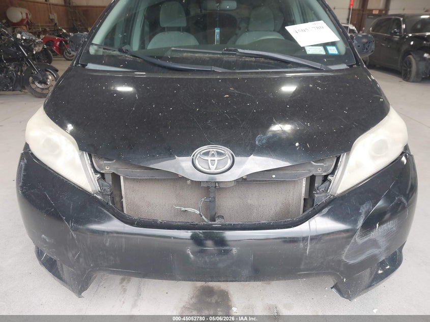 2011 Toyota Sienna VIN 5TDKK3DC2BS051055 IAAI salvage auction — NORMAL WEAR, Salvage (Texas), sold $1,375 on 2026-07-29 (photo 6)