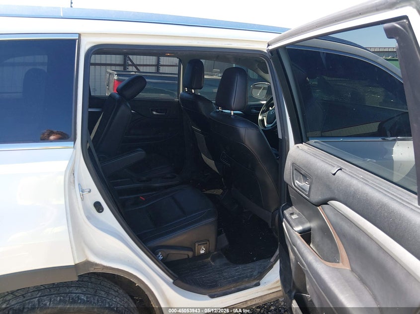 2018 Toyota Highlander VIN 5TDJZRFH9JS491565 IAAI salvage auction — HAIL, Salvage (Arkansas), sold $9,000 on 2026-07-16 (photo 8)
