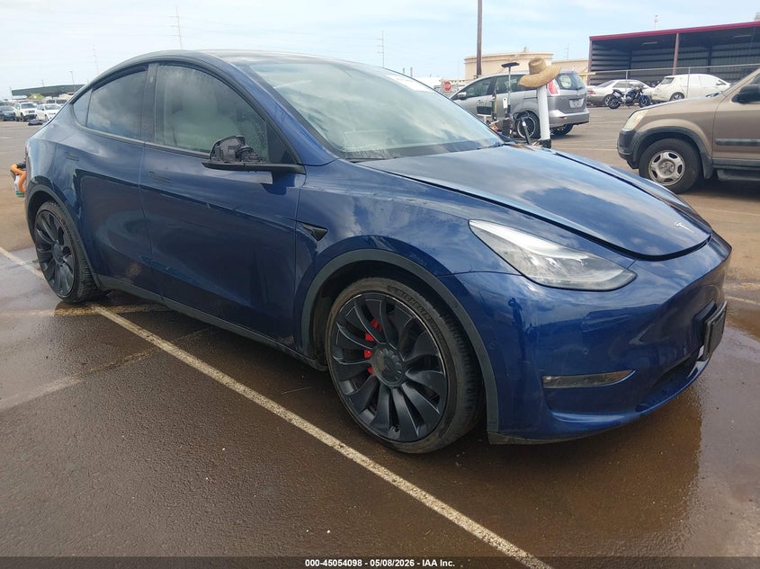2022 Tesla Model y VIN 7SAYGDEF6NF392500 IAAI salvage auction — REAR END, Clear (Hawaii), sold $1,550 on 2026-07-28 (photo 1)