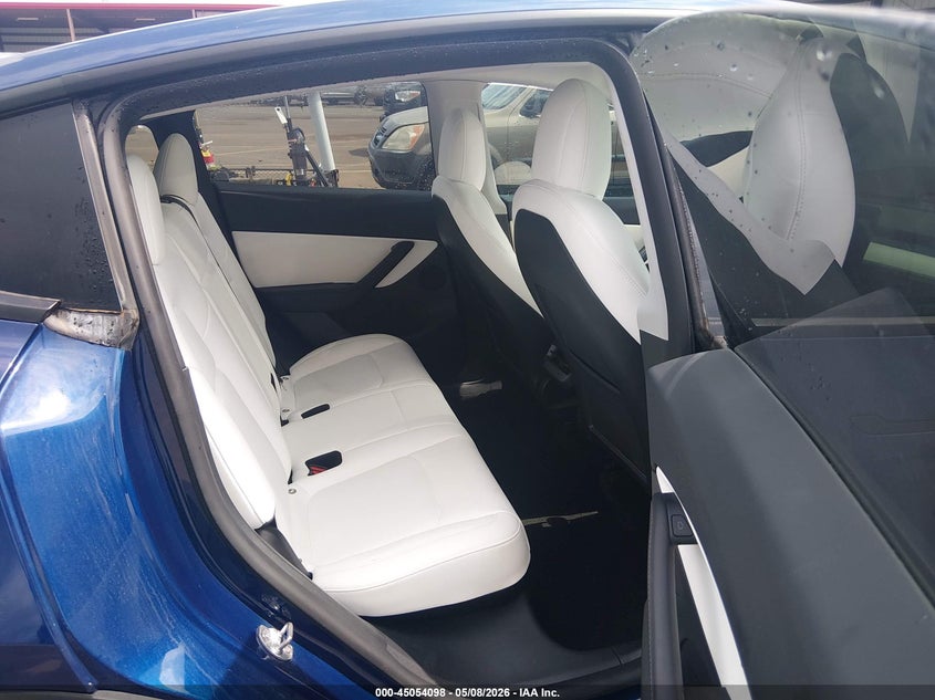 2022 Tesla Model y VIN 7SAYGDEF6NF392500 IAAI salvage auction — REAR END, Clear (Hawaii), sold $1,550 on 2026-07-28 (photo 8)