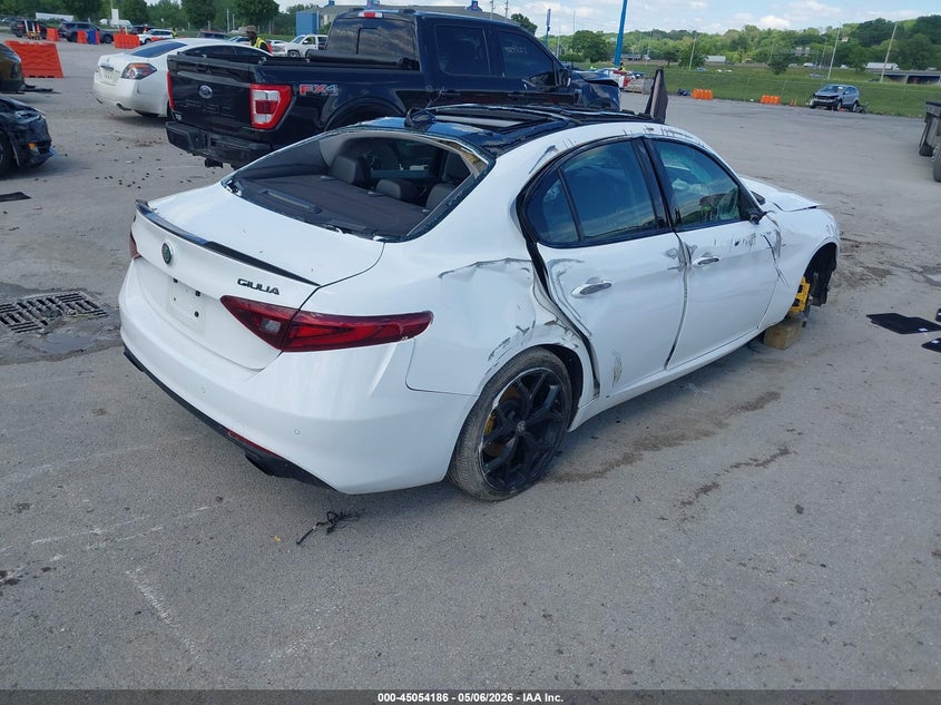 2020 Alfa romeo Giulia VIN ZARFANBN4L7629551 IAAI salvage auction — ALL OVER, Salvage (Illinois), sold $450 on 2026-07-07 (photo 4)