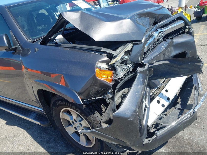 2013 Toyota 4runner VIN JTEZU5JR7D5055314 IAAI salvage auction — FRONT & REAR, Salvage (California), sold $6,175 on 2026-07-06 (photo 6)