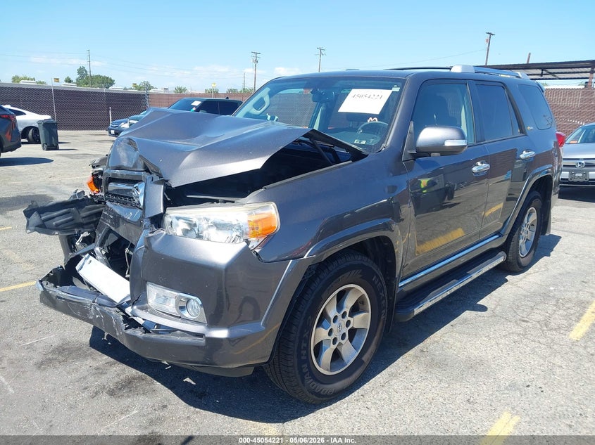 2013 Toyota 4runner VIN JTEZU5JR7D5055314 IAAI salvage auction — FRONT & REAR, Salvage (California), sold $6,175 on 2026-07-06 (photo 2)