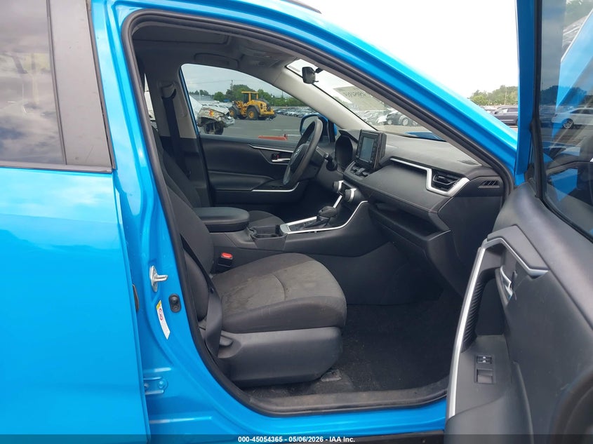 2019 Toyota Rav 4 VIN 2T3P1RFV7KW027293 IAAI salvage auction — FRONT & REAR, Salvage (Oregon), sold $7,050 on 2026-07-09 (photo 5)