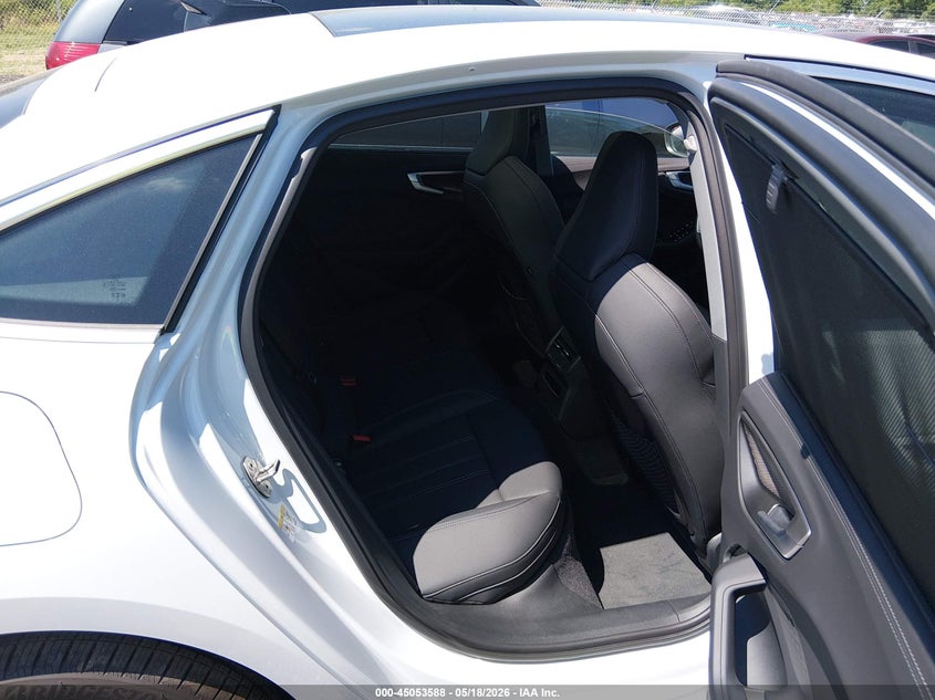 2025 Audi A5 VIN WAU2BCFU6SN069924 IAAI salvage auction — FRONT & REAR, Salvage (South Carolina), sold $21,500 on 2026-08-25 (photo 8)