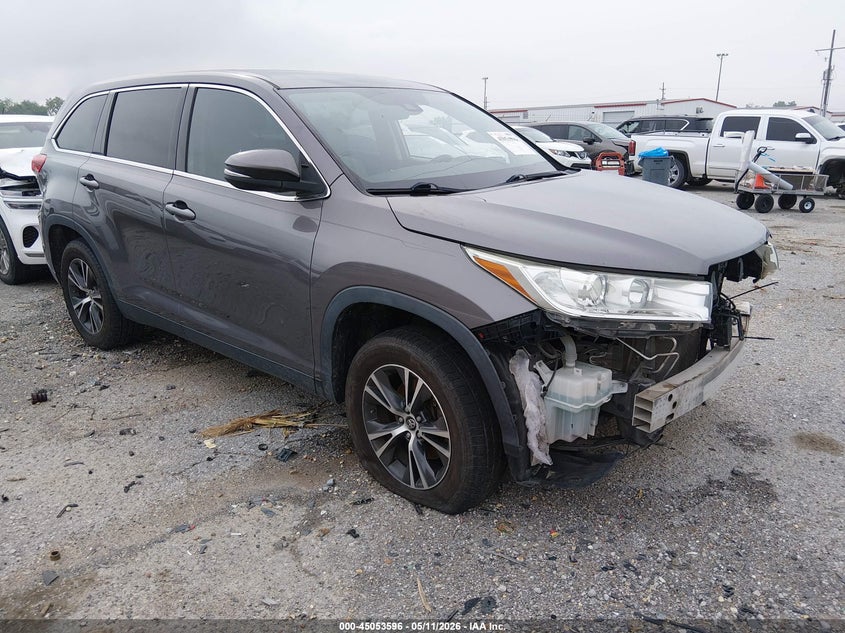2019 Toyota Highlander VIN 5TDZZRFH5KS301815 IAAI salvage auction — FRONT END, Salvage (Mississippi), sold $3,400 on 2026-07-14 (photo 1)