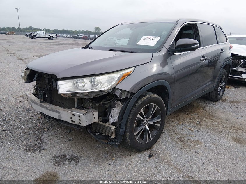 2019 Toyota Highlander VIN 5TDZZRFH5KS301815 IAAI salvage auction — FRONT END, Salvage (Mississippi), sold $3,400 on 2026-07-14 (photo 2)