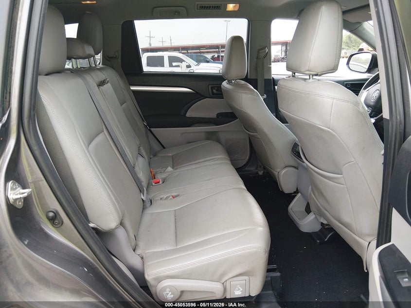2019 Toyota Highlander VIN 5TDZZRFH5KS301815 IAAI salvage auction — FRONT END, Salvage (Mississippi), sold $3,400 on 2026-07-14 (photo 8)