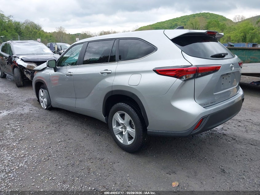 2023 Toyota Highlander VIN 5TDKDRAH2PS026502 IAAI salvage auction — RIGHT FRONT, Salvage (Virginia), sold $10,950 on 2026-07-28 (photo 3)
