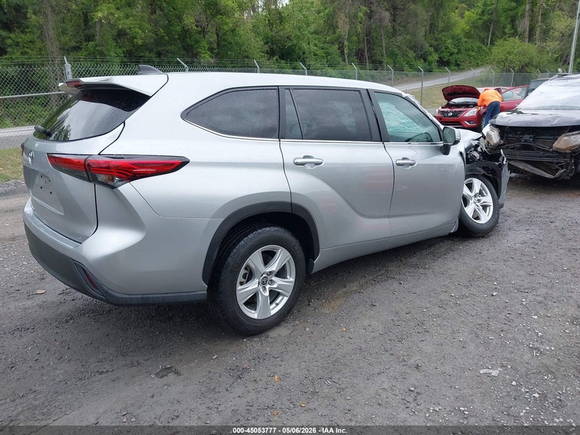 2023 Toyota Highlander VIN 5TDKDRAH2PS026502 IAAI salvage auction — RIGHT FRONT, Salvage (Virginia), sold $10,950 on 2026-07-28 (photo 4)