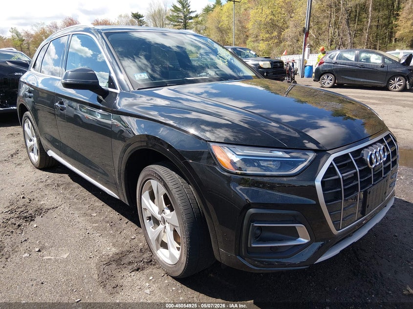 2021 Audi Q5 VIN WA1BAAFY8M2055289 IAAI salvage auction — ELECTRICAL, Salvage (Massachusetts), sold $14,000 on 2026-07-14 (photo 1)