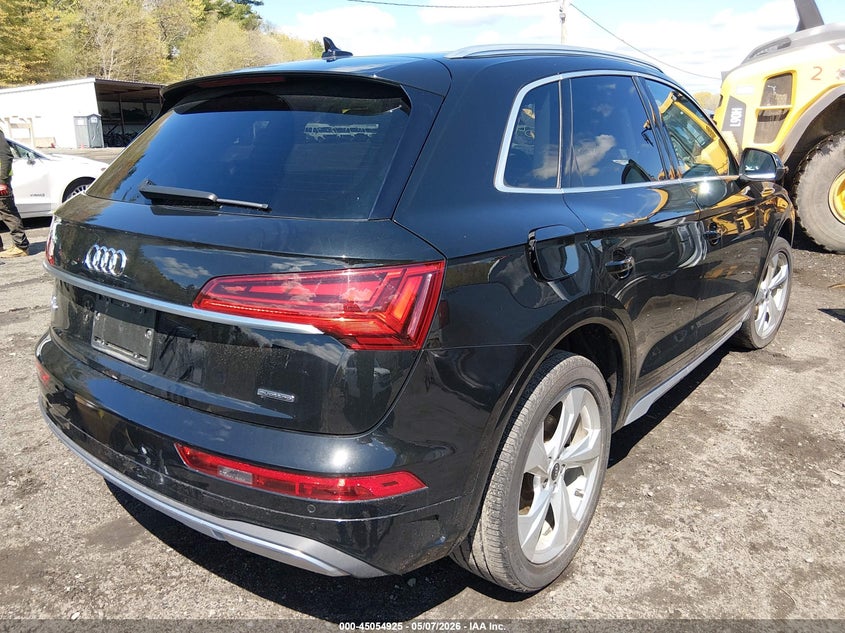 2021 Audi Q5 VIN WA1BAAFY8M2055289 IAAI salvage auction — ELECTRICAL, Salvage (Massachusetts), sold $14,000 on 2026-07-14 (photo 4)
