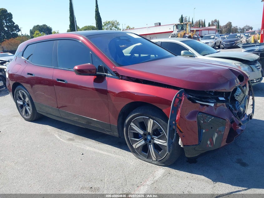 2025 BMW Ix VIN WB523CF05SCT40718 IAAI salvage auction — FRONT END, Salvage (California), sold $23,650 on 2026-07-16 (photo 1)