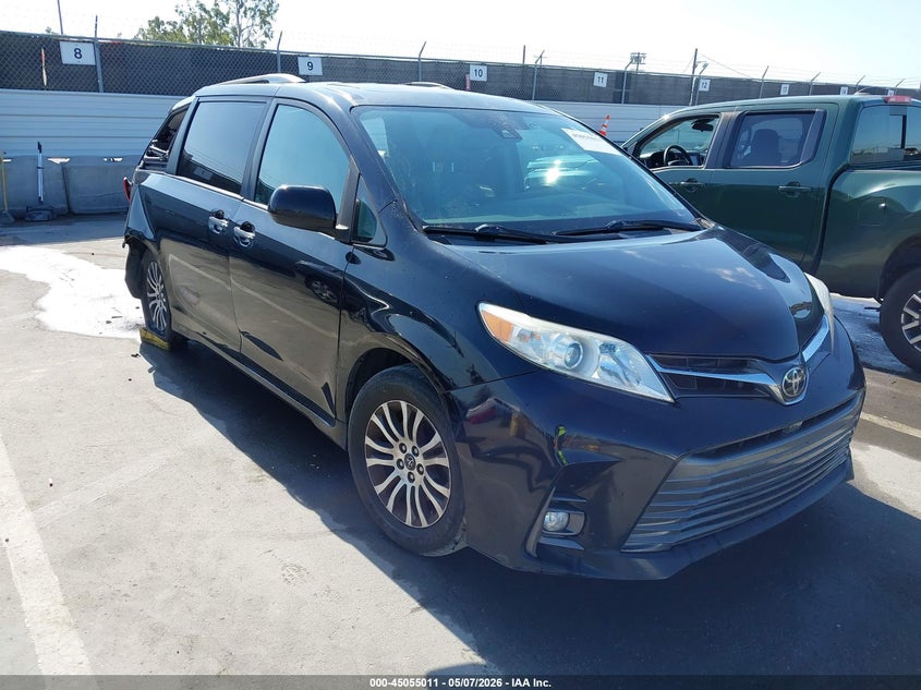 2018 Toyota Sienna VIN 5TDYZ3DC0JS909756 IAAI salvage auction — REAR END, Salvage (California), sold $2,575 on 2026-07-08 (photo 1)