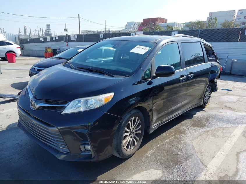 2018 Toyota Sienna VIN 5TDYZ3DC0JS909756 IAAI salvage auction — REAR END, Salvage (California), sold $2,575 on 2026-07-08 (photo 2)