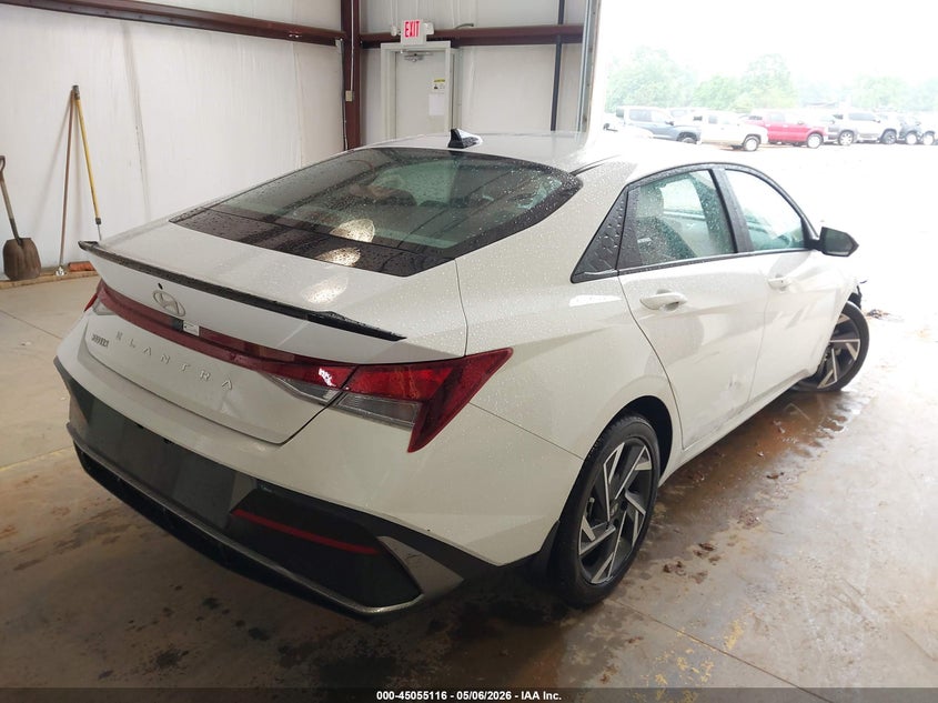 2025 Hyundai Elantra VIN KMHLM4DG0SU981521 IAAI salvage auction — SIDE, Salvage (North Carolina), sold $5,900 on 2026-07-10 (photo 4)
