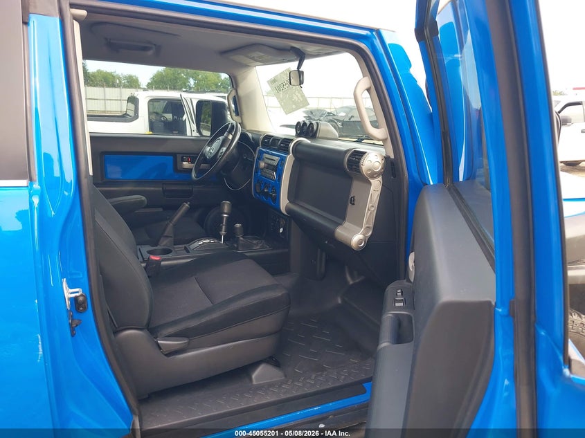 2008 Toyota Fj cruiser VIN JTEBU11F88K045804 IAAI salvage auction — RIGHT FRONT, Salvage (Georgia), sold $2,850 on 2026-07-23 (photo 5)