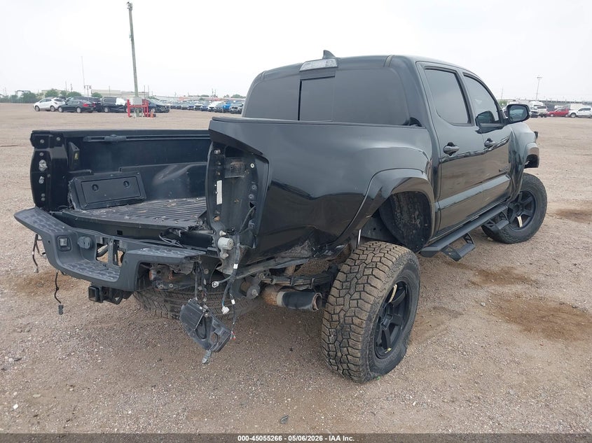 2018 Toyota Tacoma VIN 5TFAZ5CN8JX066352 IAAI salvage auction — FRONT & REAR, Salvage (Texas), sold $4,100 on 2026-07-15 (photo 4)
