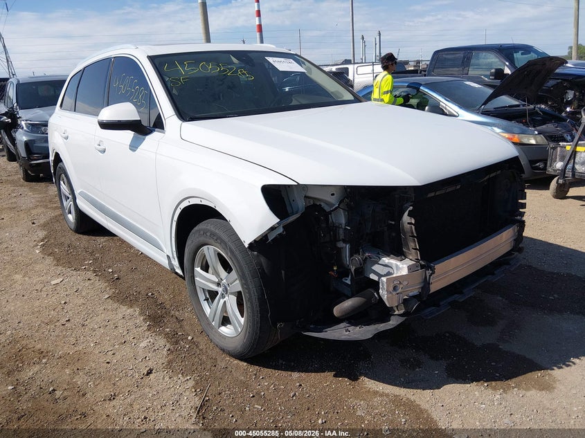 2019 Audi Q7 VIN WA1LHAF74KD027093 IAAI salvage auction — FRONT END, Clear (Indiana), sold $9,500 on 2026-07-18 (photo 1)