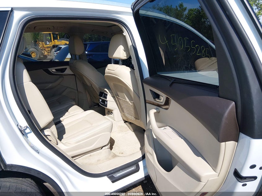 2019 Audi Q7 VIN WA1LHAF74KD027093 IAAI salvage auction — FRONT END, Clear (Indiana), sold $9,500 on 2026-07-18 (photo 8)