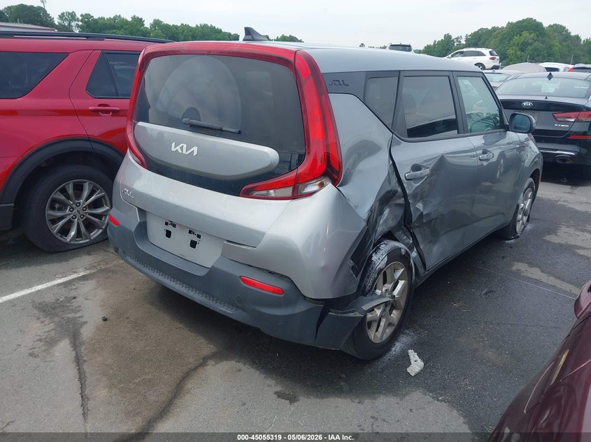 2022 Kia Soul VIN KNDJ23AU1N7805439 IAAI salvage auction — RIGHT SIDE, Salvage (North Carolina), sold $3,050 on 2026-07-06 (photo 4)