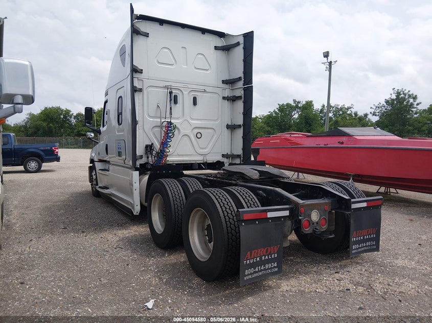 2019 Freightliner New cascadia 126 VIN 3AKJHHDRXKSKP0291 IAAI salvage auction — UNKNOWN, Clear (Louisiana), sold $25 on 2026-08-01 (photo 3)