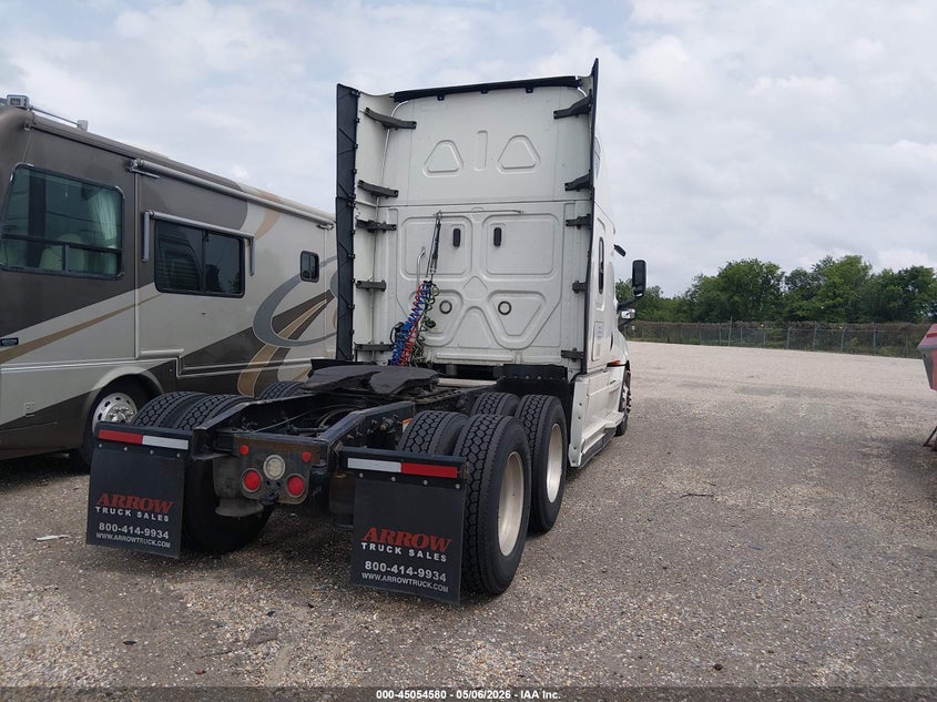 2019 Freightliner New cascadia 126 VIN 3AKJHHDRXKSKP0291 IAAI salvage auction — UNKNOWN, Clear (Louisiana), sold $25 on 2026-08-01 (photo 4)