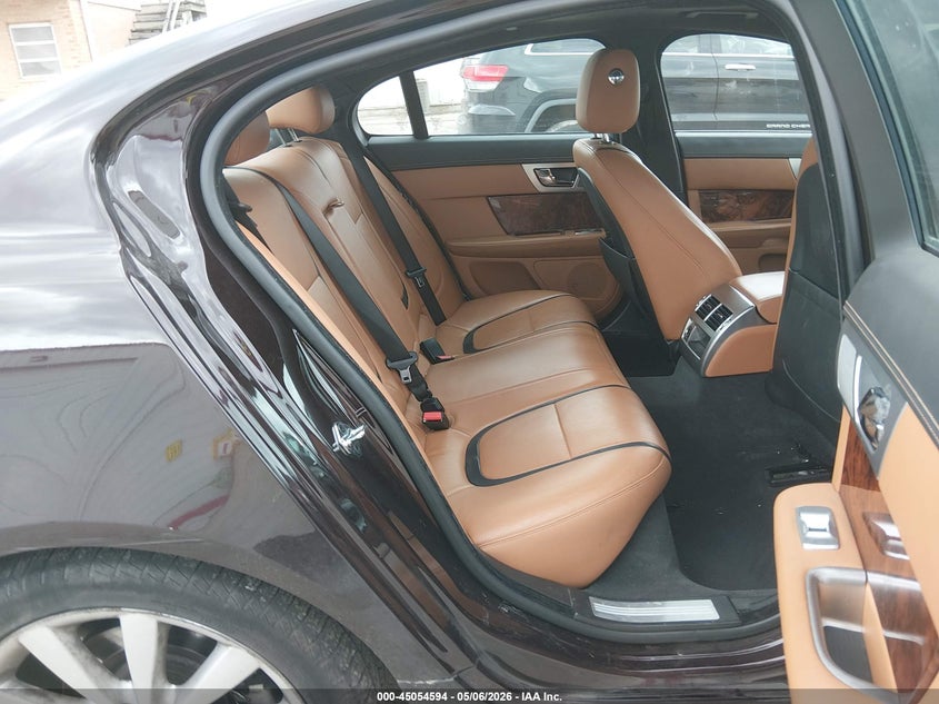 2014 Jaguar Xf VIN SAJWJ0EF7E8U10874 IAAI salvage auction — LEFT FRONT, Salvage (Illinois), sold $1,850 on 2026-07-14 (photo 8)