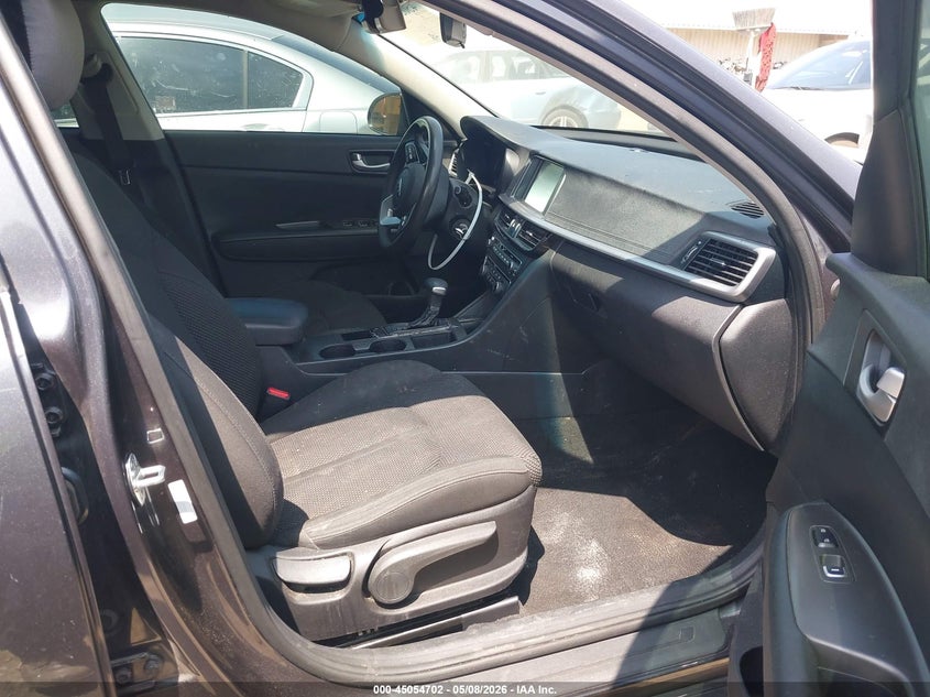 2019 Kia Optima VIN 5XXGT4L3XKG317384 IAAI salvage auction — REAR END, Salvage (California), sold $1,850 on 2026-07-15 (photo 5)