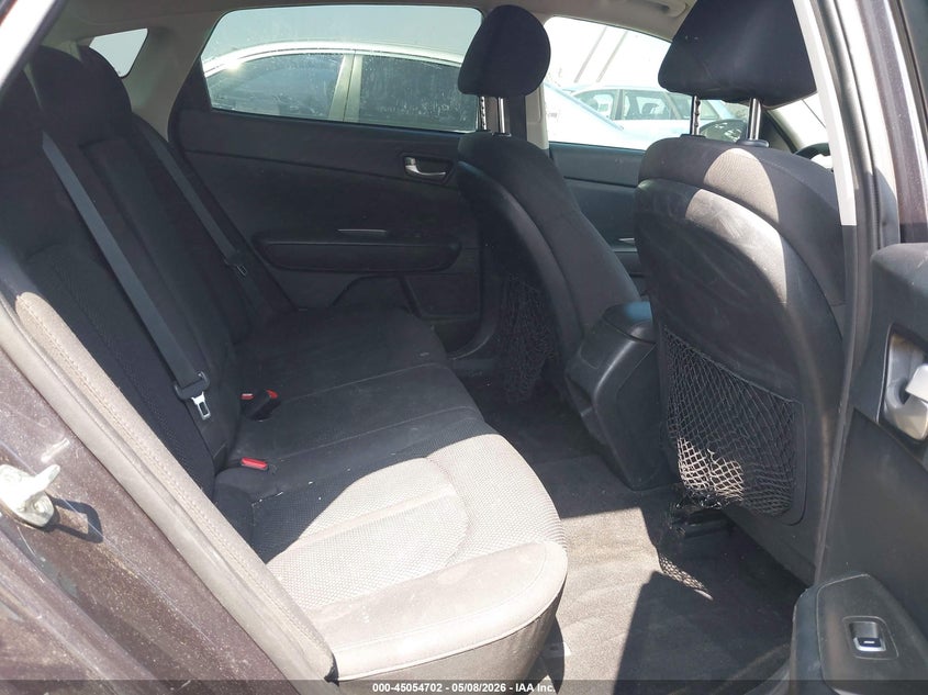 2019 Kia Optima VIN 5XXGT4L3XKG317384 IAAI salvage auction — REAR END, Salvage (California), sold $1,850 on 2026-07-15 (photo 8)